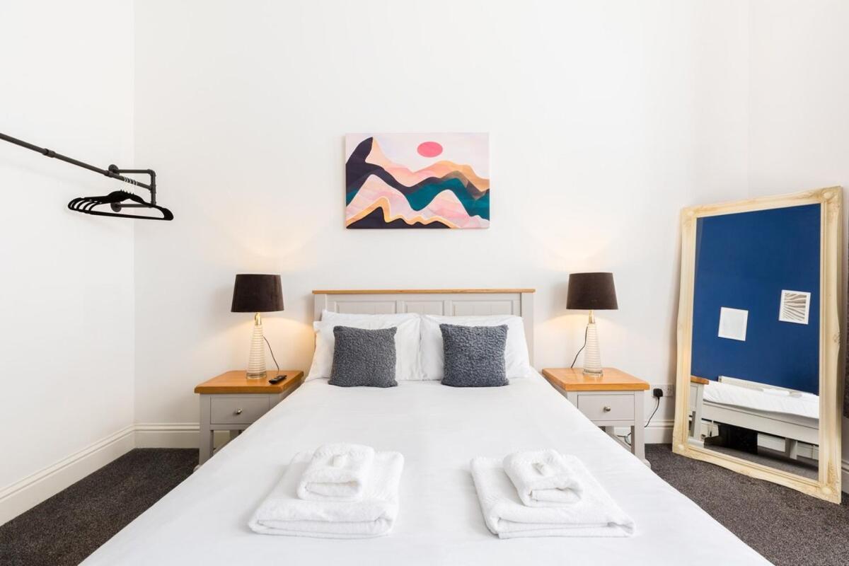 1-Bedroom Apartment In Leamington Spa With Free Parking Exterior photo