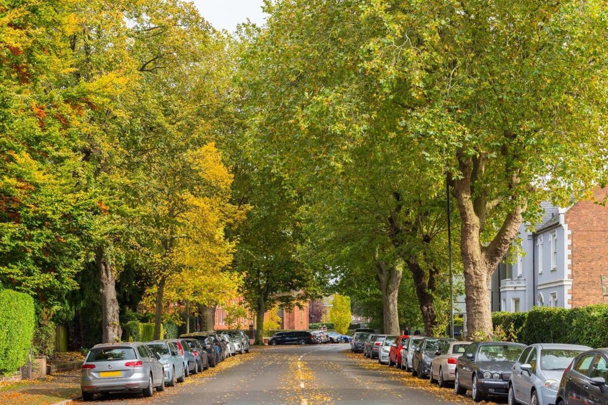 1-Bedroom Apartment In Leamington Spa With Free Parking Exterior photo
